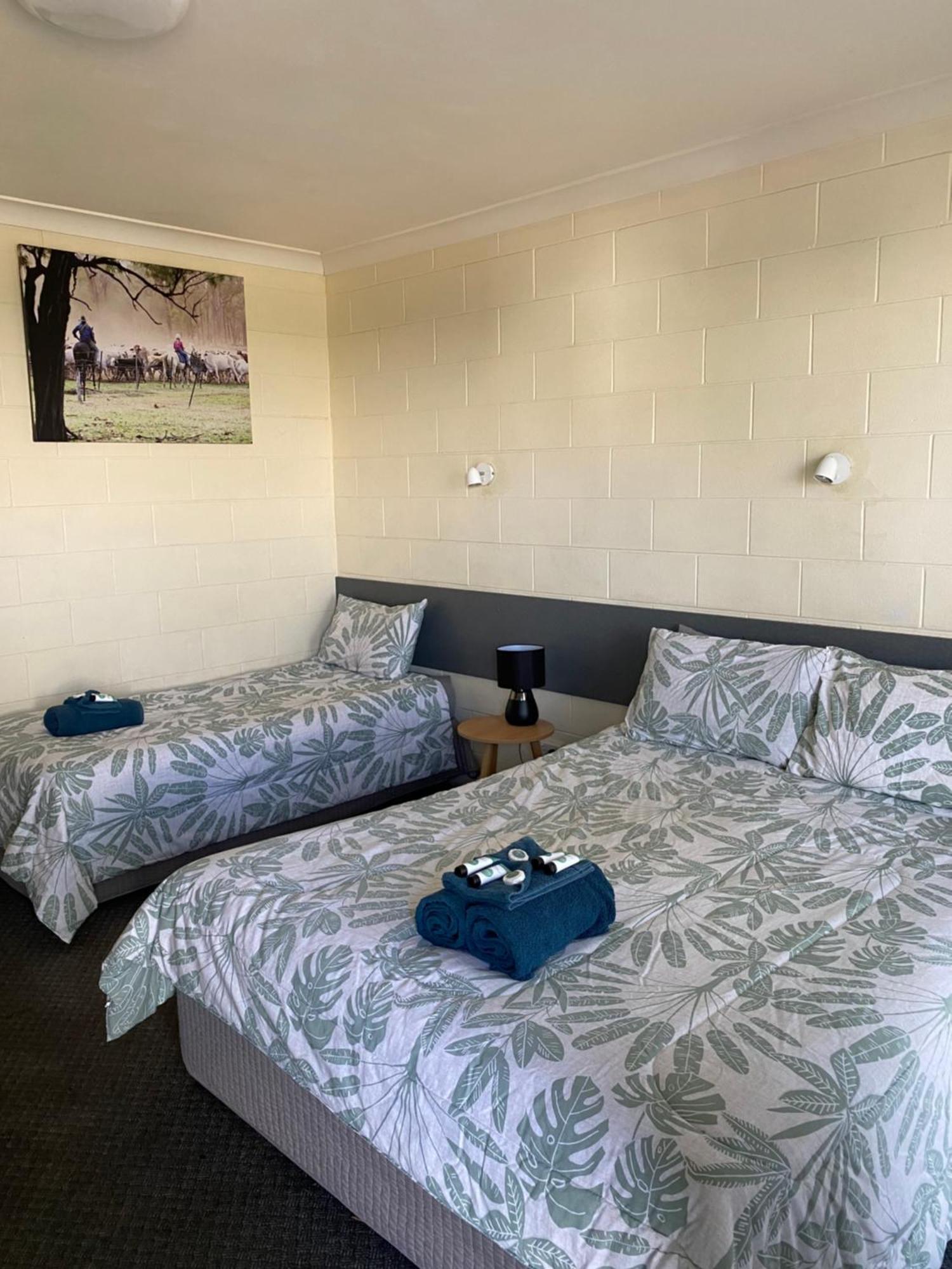 Central Point Motel Mount Isa Exterior foto