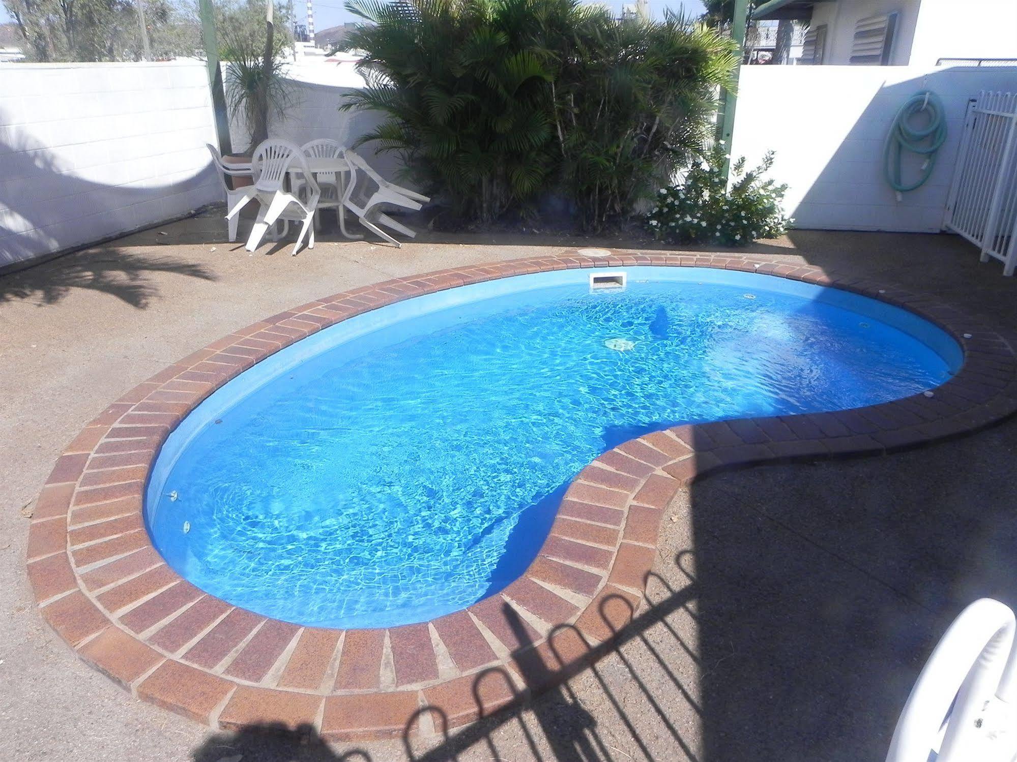 Central Point Motel Mount Isa Exterior foto